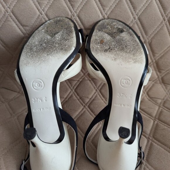 CHANEL Camellia Black Bow Ivory Leather Heels Shoes Slide Slingback Sandals - Picture 16 of 16